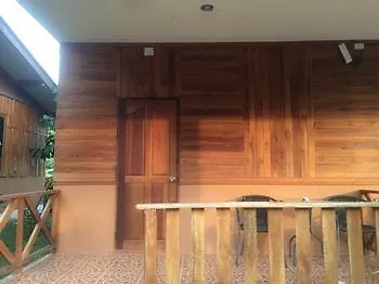 Poonsap Apartment Ban Ai Dao タイ王国