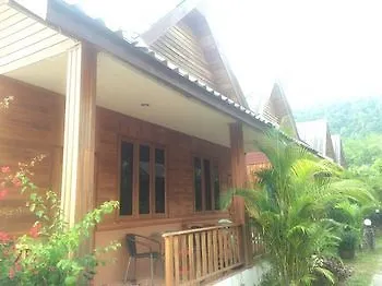 Poonsap Apartment Ban Ai Dao タイ王国